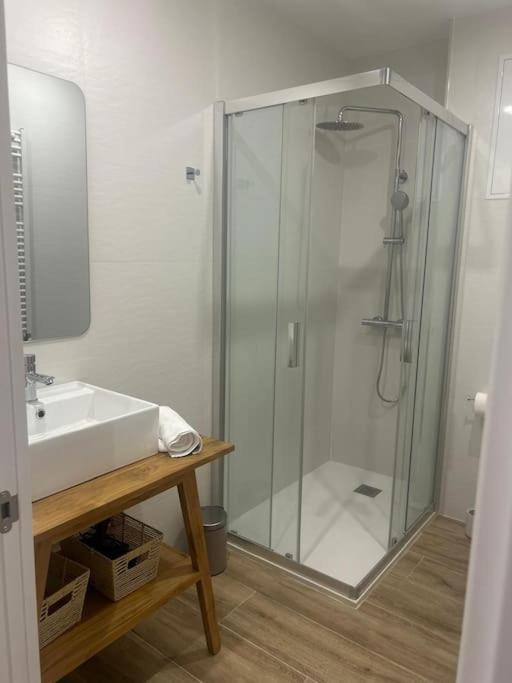 Coqueto Apartamento Cerca Del Casco Viejo Con Garaje Gratis Bilbao Luaran gambar
