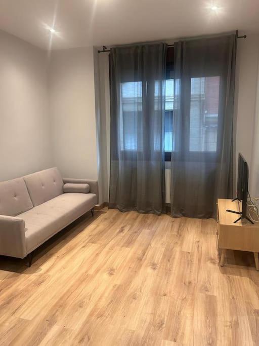 Coqueto Apartamento Cerca Del Casco Viejo Con Garaje Gratis Bilbao Luaran gambar