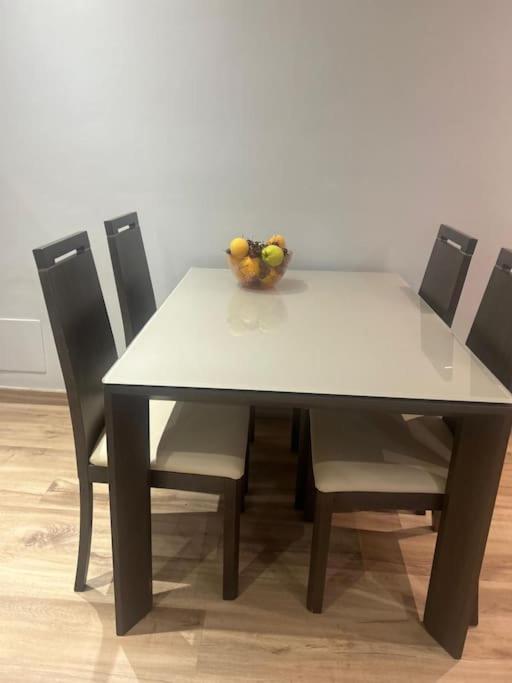 Coqueto Apartamento Cerca Del Casco Viejo Con Garaje Gratis Bilbao Luaran gambar